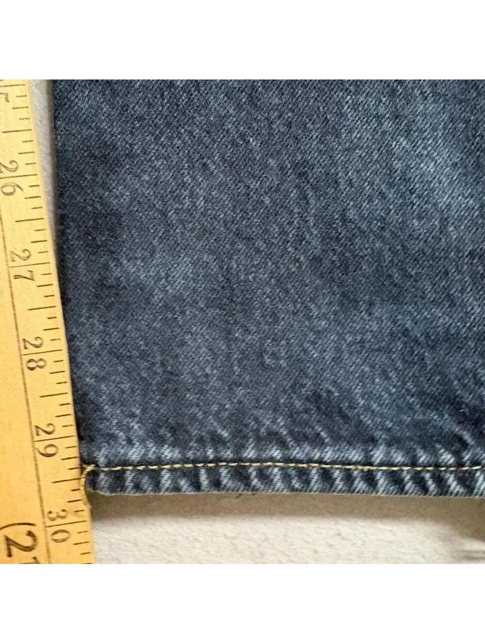 Levis Premium 501 Original Fit Jeans Mens 34x32 Dark Wash Button Fly Blue Denim